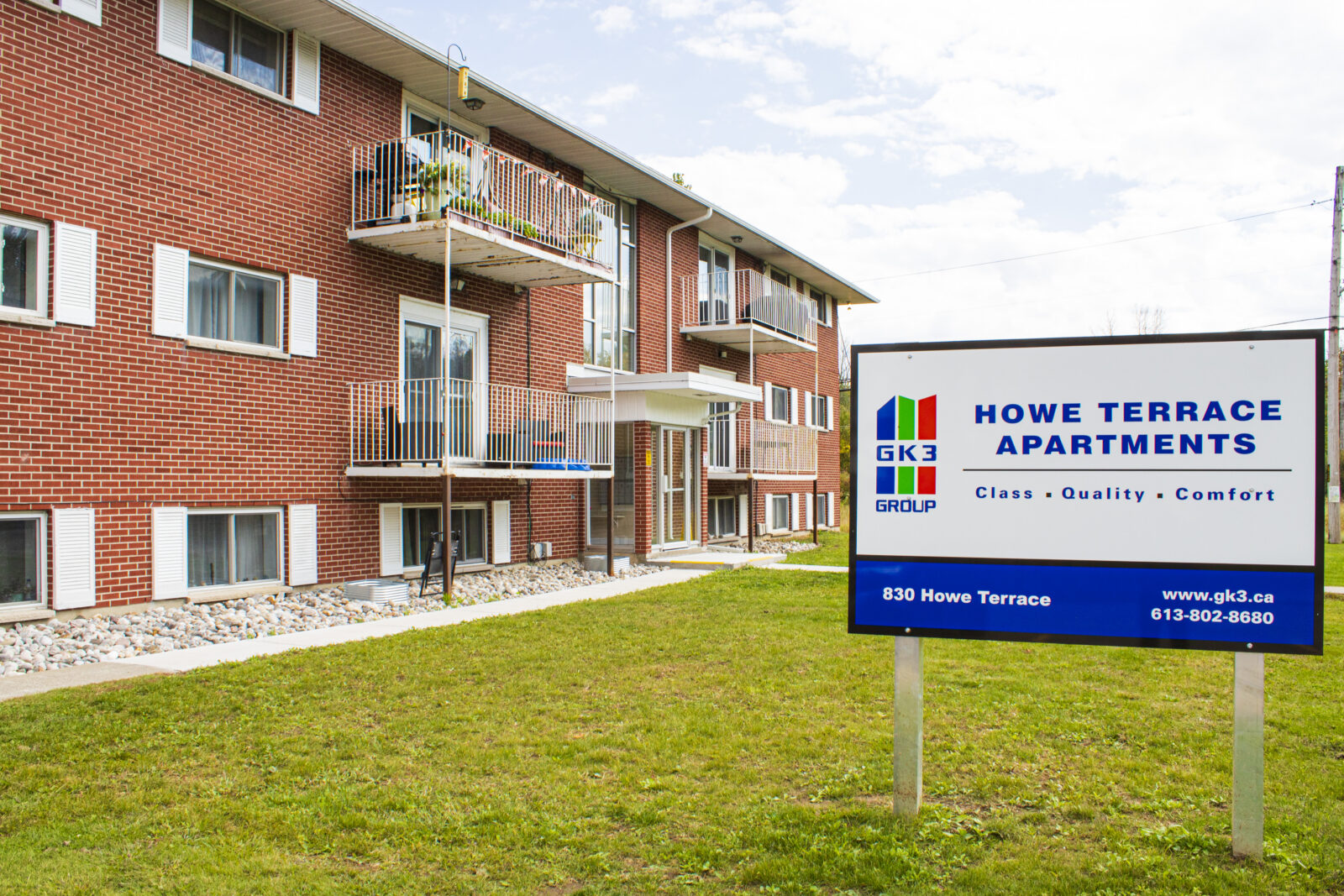 Howe Terrace Apartments